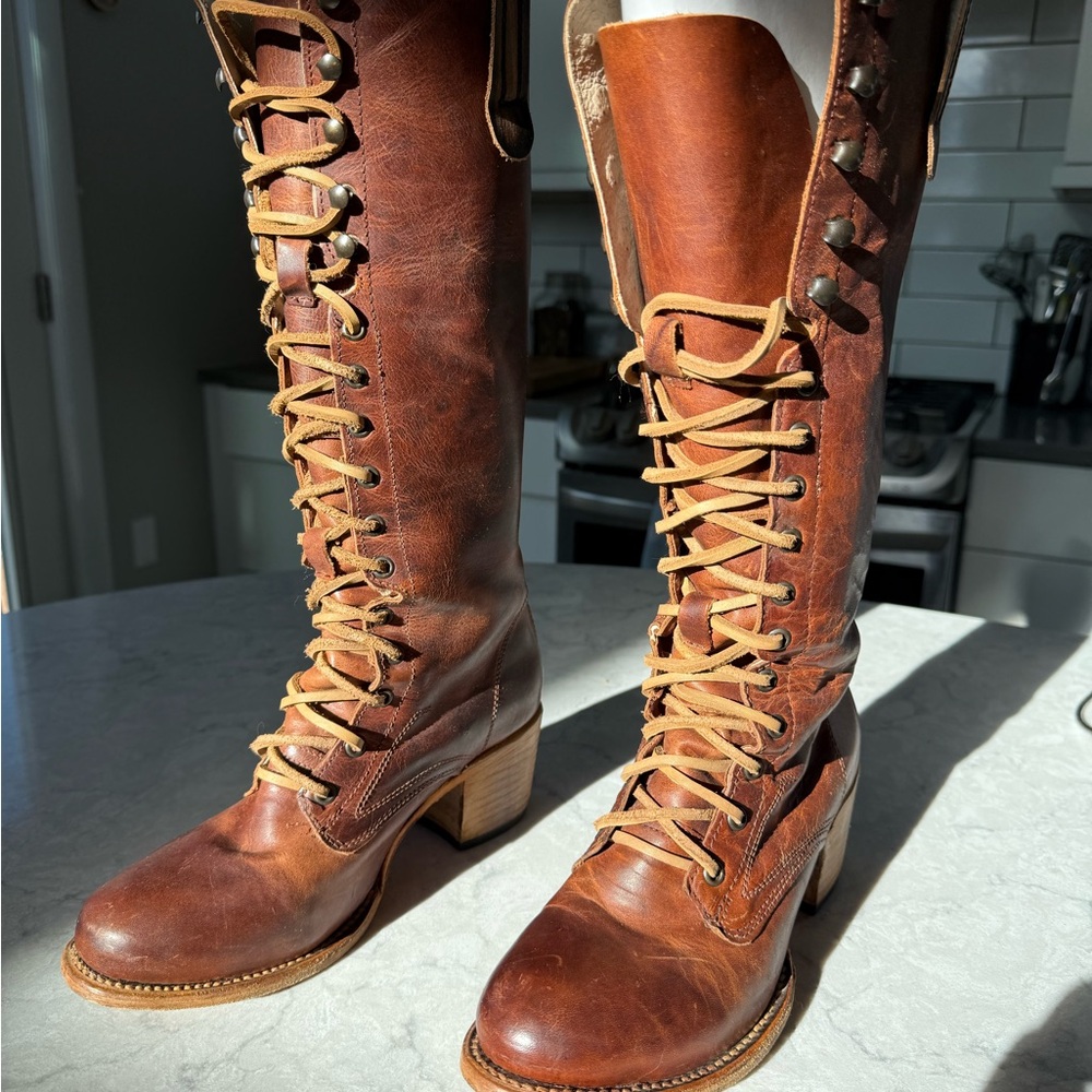 FREEBIRD GRANNY STYLE Lace up tall boot - Picture 11 of 11